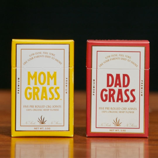 What’s The Difference Between Dad Grass and Mom Grass?